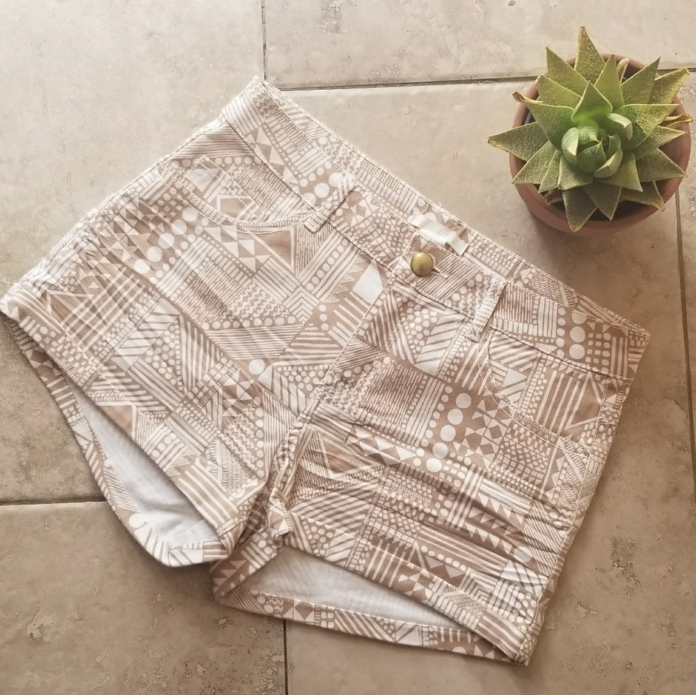 H&M Tribal Boho Shorts Sz 4